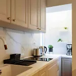 Stunning Views 2br Intercontinental Flat Apartmán *