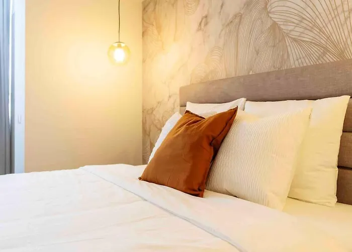 Stunning Views 2br Intercontinental Flat *