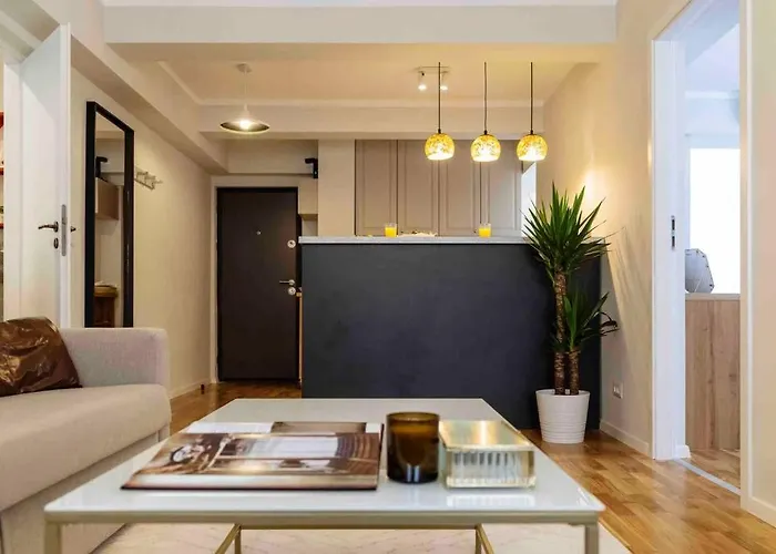 Stunning Views 2br Intercontinental Flat Апартаменти